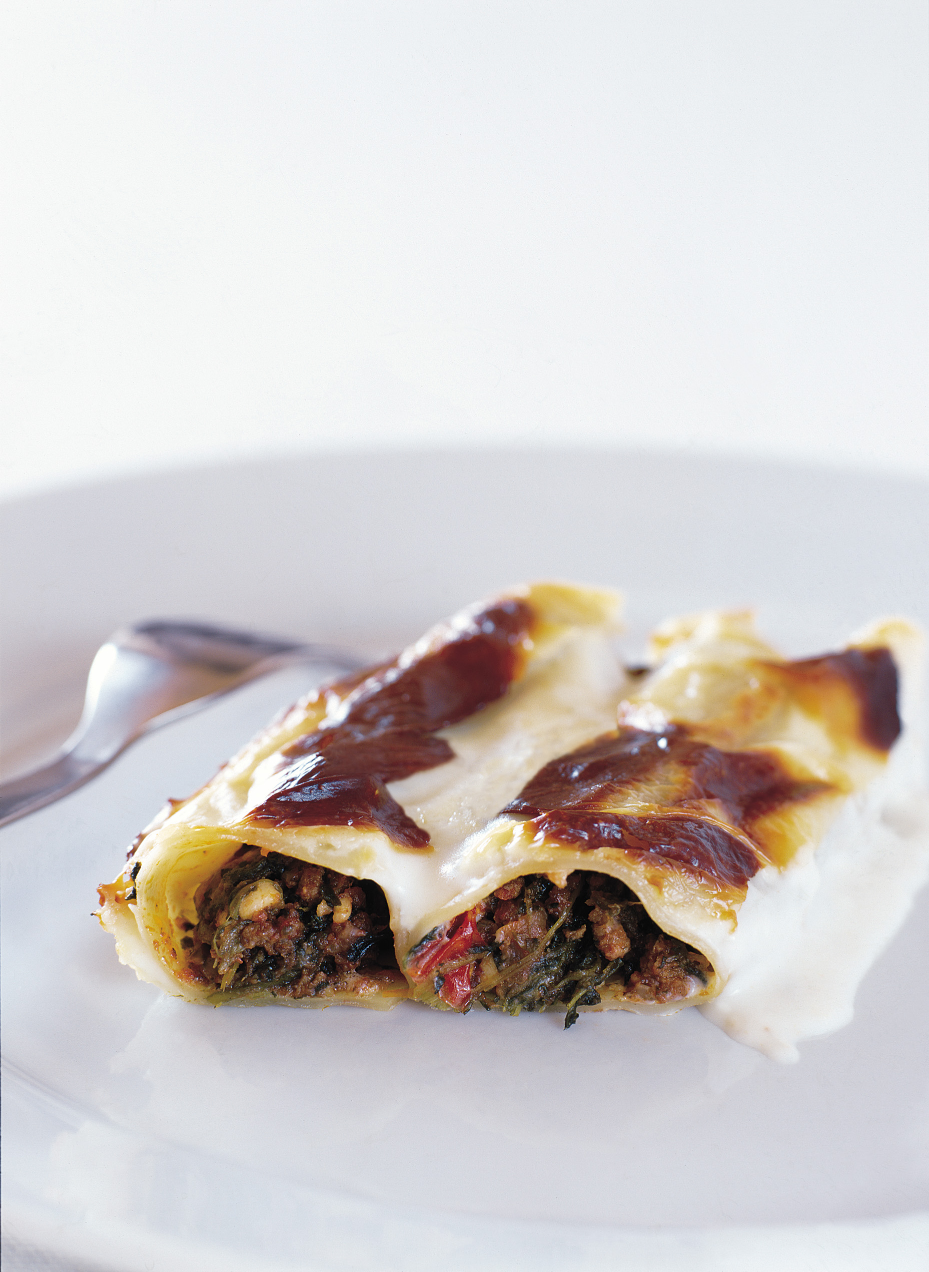 Köttfärsfyllda canneloni med fetaost och spenat