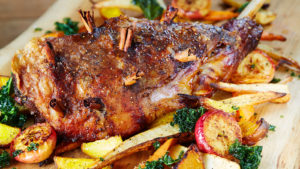 Kanel och fikonbakad lammstek