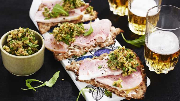 Julens skinkmacka med oströra